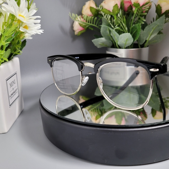 The "Kevin" Reader - Picture 3 of 5